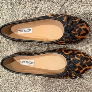 Steve Madden Leopard Flats